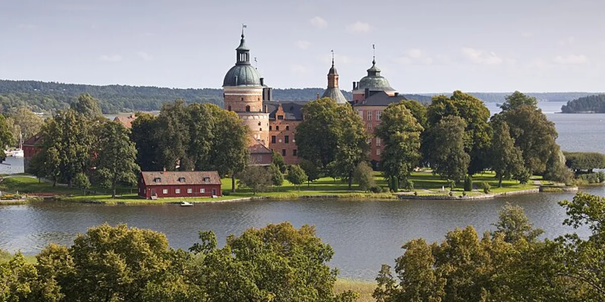 Mariefred–Strängnäs i Södermanland – natur och omgivningar