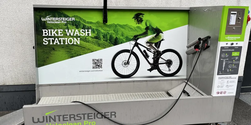 Cykeltvättstation med högtryckstvätt för mountainbikes